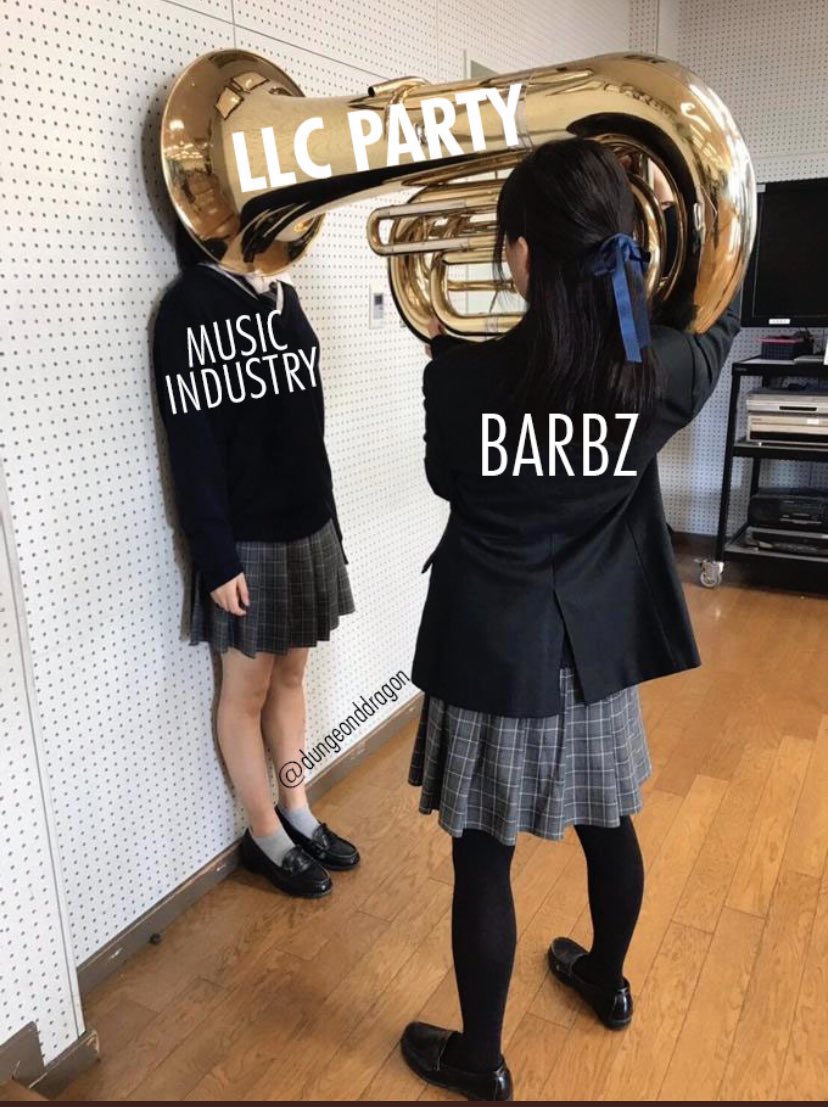SagittariusNik's tweet photo. BARBZ, I-
Remember this? Lol We have sooo much fun together lol. @NICKIMINAJ was on hiatus prob lookin like they are deadass crazy ๐ญ๐ญ๐ฅณ๐ฆ๐ค๐พ. https://t.co/RVadtetCdh