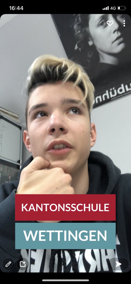alexmitflex's tweet photo. Selli mini haare wieder so mache?😮‍💨🙂 https://t.co/ALBNNU81jR