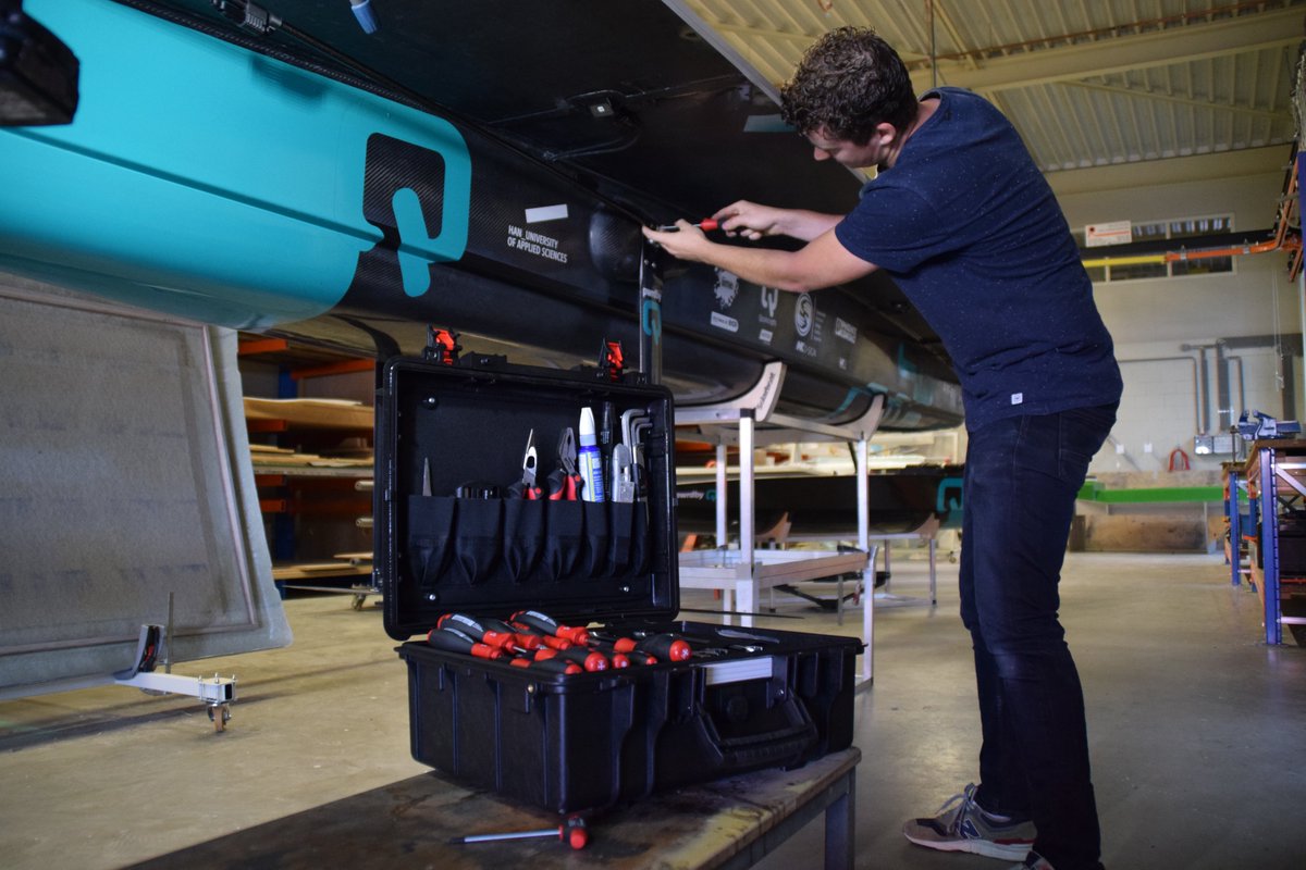 Bedankt <a href="/BusIndustrial/">BUS Industrial Tools</a> voor de hard nodige gereedschappen en nieuwe werkschoenen. 🔧🥾

Ze zullen erg goed van pas komen de komende periodes! 👍🏻

#innovation #team #solarenergy #sponsored #tools #puma