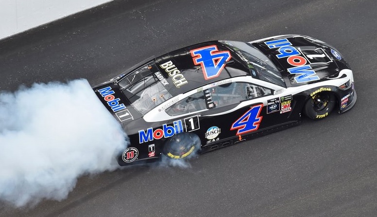 JR_Garage's tweet photo. @StewartHaasRcng @Mobil1 @KevinHarvick The 🧊 ice cube looks the best of those two... 

But still not as good as the awesome Black &amp; Silver Flame car... Gotta love the Black &amp; Silver @Mobil1 cars... Reminds me of the iconic Black &amp; Silver Dale Earnhardt paint scheme.🏁😎 https://t.co/r1ZLzwE4yy