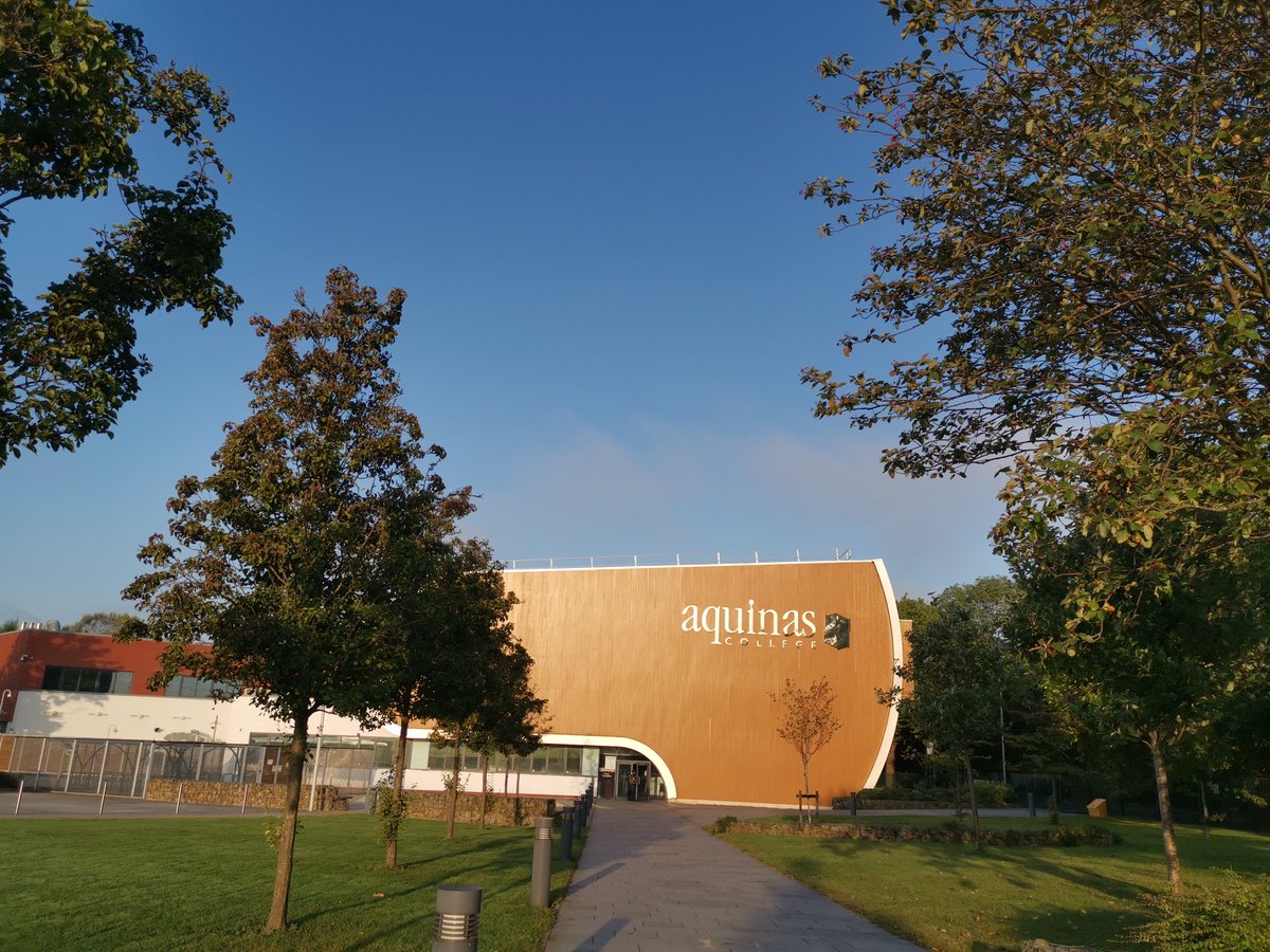 Aquinascareers's tweet photo. Each week at Aquinas we will be putting forward burning questions from our @AquinasUK students to help with future choices. Today we will be putting forward questions about #DegreeApprenticeships on behalf of our Year12/13 students! #Aquinas #QuestionTimeWednesdays
Can you help? https://t.co/agezwCQtU0