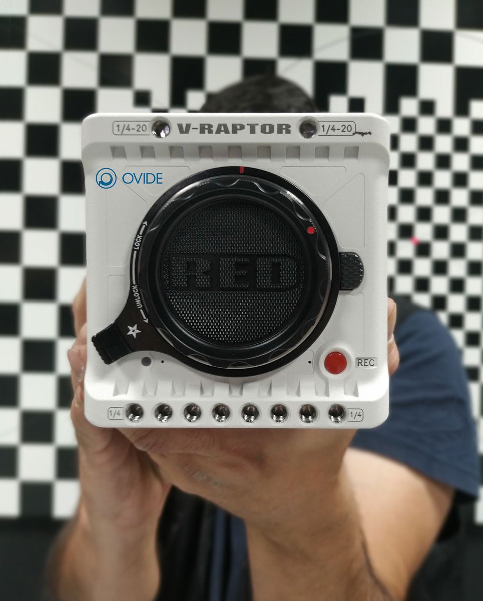 ovidebs's tweet photo. #YaDisponible la nueva #RedRaptor #8K VV #fullframe 🖤🖤🖤 de @RED_Cinema y la nueva generación #DSMC3 #600fps #Raw
🎬 #WelcomeToTheGang #EquiposOvide #NewIn #DimeQueQuieresYTeDireQueLoTengo #loPidesLoTienes https://t.co/YfbwAlbEiK