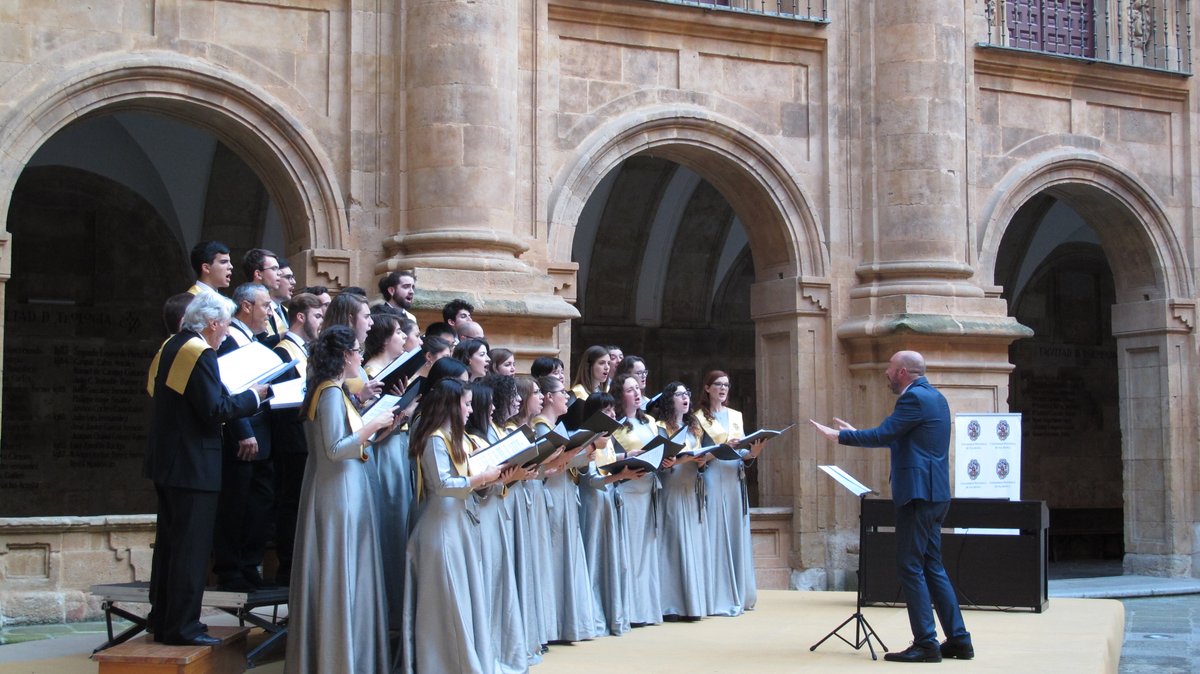 UPSA (@upsa) on Twitter photo 🎵🎤Nuestro <a href="/coroUPSA/">Coro Tomás Luis de Victoria</a> seleccionará mañana nuevas voces, de 19:00 a 20:00 h., en el Aula del Coro de la sede central. Si te gusta cantar, ¡anímate y prueba!
👇👇
upsa.es/actualidad/eve… 🎵🎤Nuestro <a href="/coroUPSA/">Coro Tomás Luis de Victoria</a> seleccionará mañana nuevas voces, de 19:00 a 20:00 h., en el Aula del Coro de la sede central. Si te gusta cantar, ¡anímate y prueba!
👇👇
upsa.es/actualidad/eve…