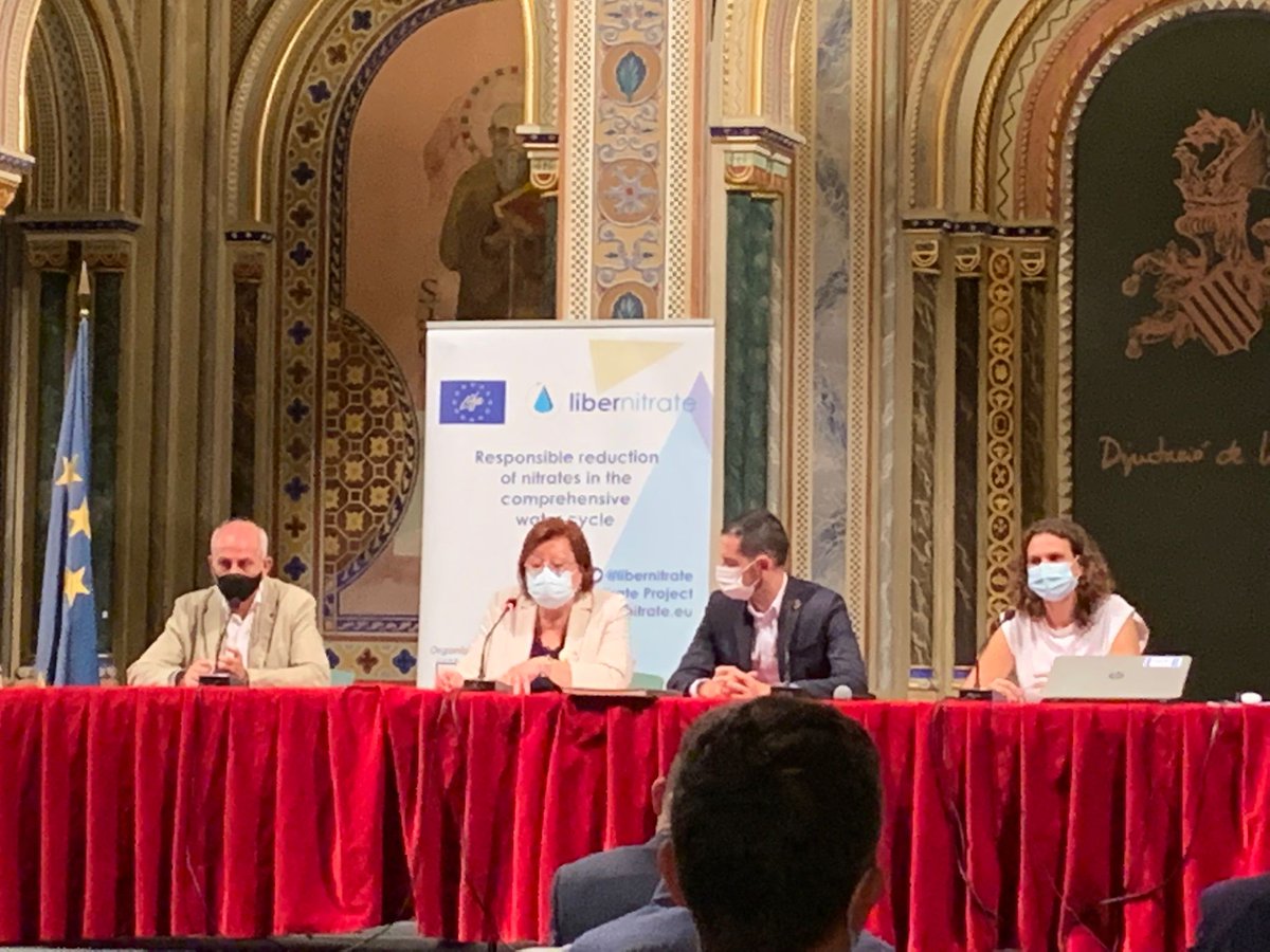 libernitrate's tweet photo. 💧 | Life Libernitrate
La representación de las instituciones encargadas de abrir las jornadas @LIFEprogramme coinciden en la importancia de realizar proyectos que inviertan en la #EmergenciaClimática como #LifeLibernitrate que impulsa la mejora del agua desde los ayuntamientos. https://t.co/6SDlmHBsAG