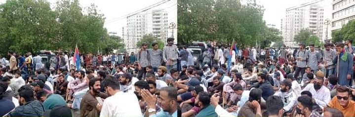 Hadii010's tweet photo. Protest against PMC on D Chowk and now next step is to move towards the PM House Islamabad  InshaAllah we will fight for our right .
 @MSM_ISLAMABAD
#StudentsMarchToPMHouse https://t.co/MAP8AIcUzp