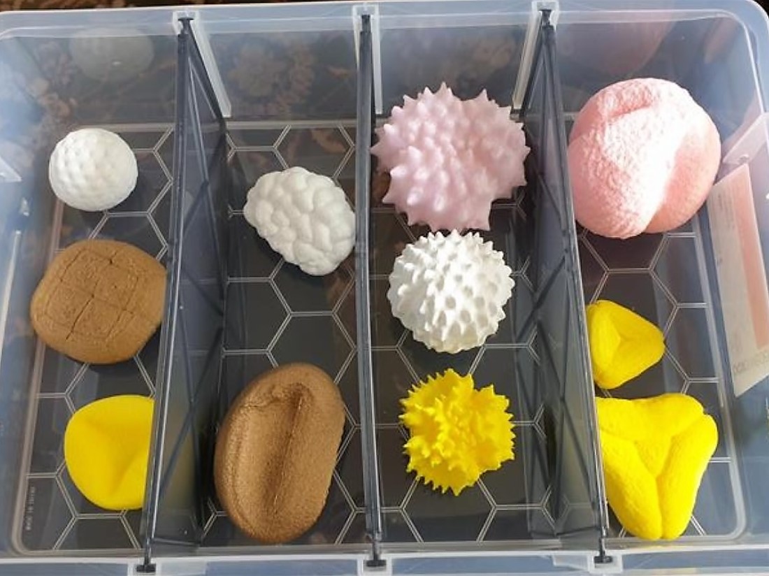BotGardensSA's tweet photo. Q: What's this photo of? Tiny bread rolls, fancy meringues? 
A: Pollen grains! They were created with a 3D printer to support our upcoming #NatureFestival guided tour 'Discovering Pollen'.  A few tickets are still available for Fri 1 Oct, 11am. 
Tickets 👉 https://t.co/wfjcrd0n68 https://t.co/BGfyJlUG0F