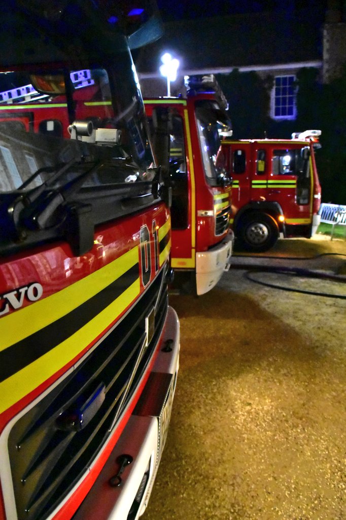 Firesnapper999's tweet photo. Reminder, 5yrs Ago, @HantsIOW_fire Ex @nationaltrust Vyne. Thinking of Employing an RDS #CommunityFirefighter? RDS managers / leaders are developed by @HantsIOW_fire to lead in dynamic situations. Imagine transfer & benefit of these skills & knowledge to your organisation?? πͺ https://t.co/XVI4yUEC2b