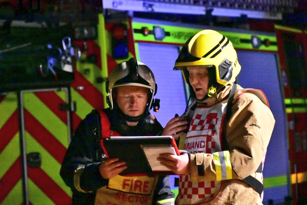 Firesnapper999's tweet photo. Reminder, 5yrs Ago, @HantsIOW_fire Ex @nationaltrust Vyne. Thinking of Employing an RDS #CommunityFirefighter? RDS managers / leaders are developed by @HantsIOW_fire to lead in dynamic situations. Imagine transfer & benefit of these skills & knowledge to your organisation?? πͺ https://t.co/XVI4yUEC2b