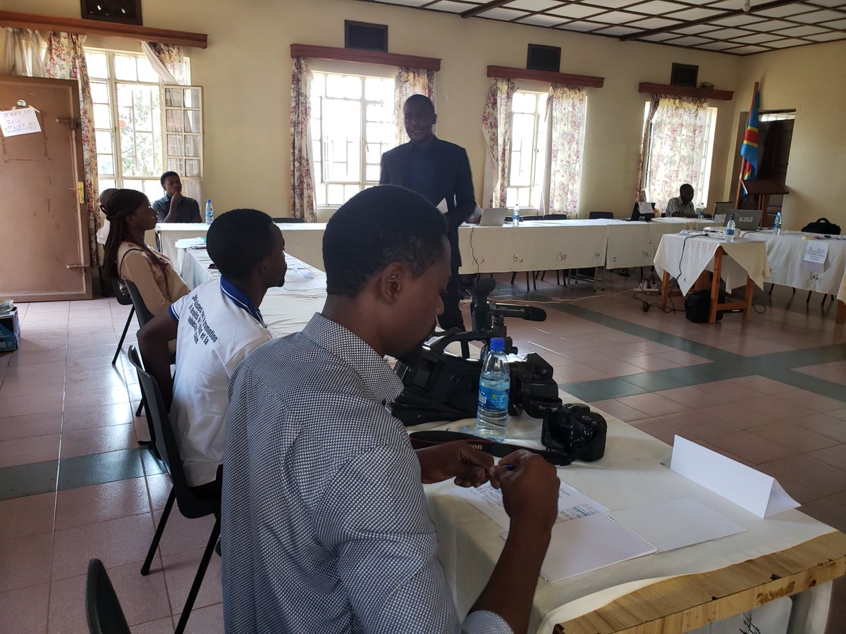 MMirefu's tweet photo. Much thanks to our partner @PeaceTechLab for his support to #TERREDEPAIX in the #CHAN2021 program. We trained Bloggers and Journalists on #HateSpeech online and the means to counter it. #PiliotProject
https://t.co/ToH87QK3di https://t.co/B91pkENZLw