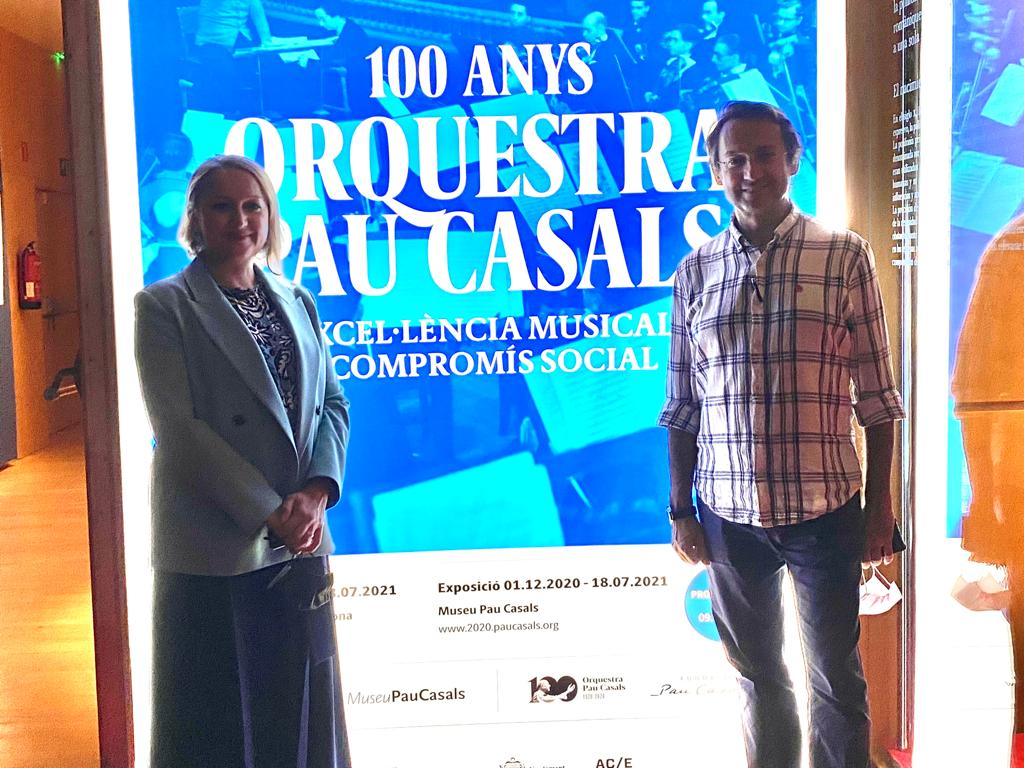 PauCasals_Fund's tweet photo. Ayer hablamos con Isabel Izquierdo, directora de programación de @ACEcultura, en su visita a la exposición del 💯de la Orquesta Pau Casals en el @museumusicabcn
¡Muchas gracias por la visita @IsabelPeraile y @PabloEulate!
#OPC100 https://t.co/XUVzC7rjpx