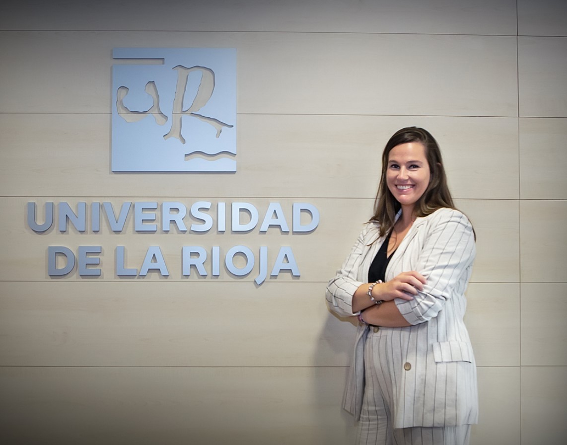 doctoradoUR's tweet photo. Sonia Moreno Infantes, #doctoraUR con una tesis sobre la síntesis y estudio de nuevos complejos de plomo y oro

¡Enhorabuena, @soniainfa 👋👋👋👋!

ℹ️ https://t.co/0JrCw3FgXn https://t.co/AR1u6rK2E6