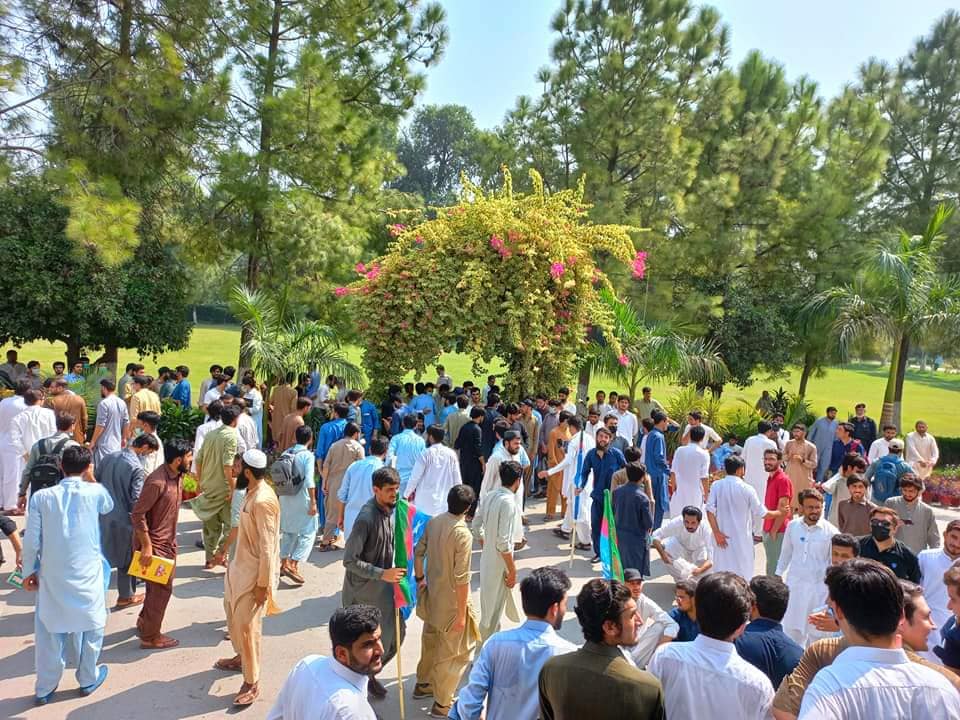 jamiat_pu_'s tweet photo. The struggle will continue, we are looking forward to resolve the issues peacefully. The administration must consider all the concerns on the MDCAT, failure will result in student protests across the country.
@JamiatPK | Real Voice of Students
#StudentsMarchToPMHouse https://t.co/fEzgLxEzpY