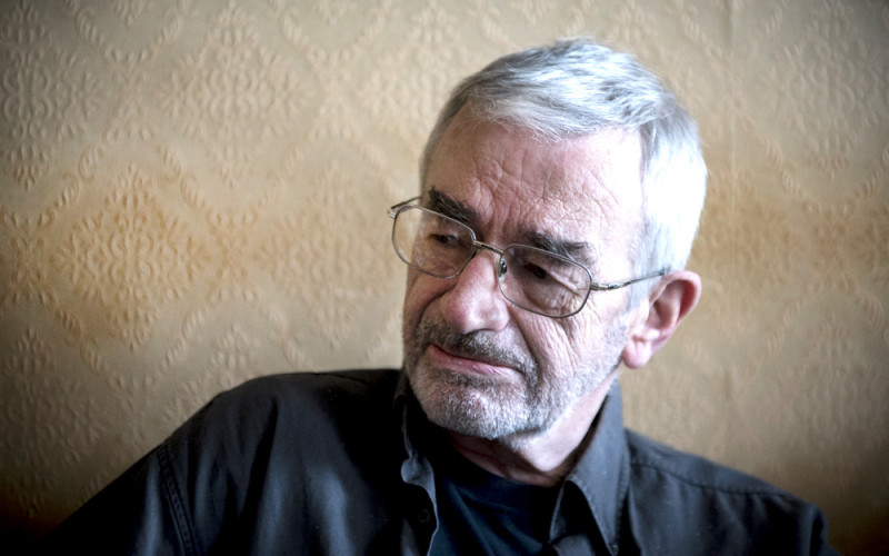 hlohungary's tweet photo. "This is a danse macabre, and like the medieval dance of death, it has a morbidly comical, parodistic hue"
—Hungarian writer Ádám Bodor's novel The Birds of Verhovina is forthcoming in Peter Sherwood's translation @JantarBooks 17 November.
https://t.co/V44Q515pyS https://t.co/FjrLi7RNLN