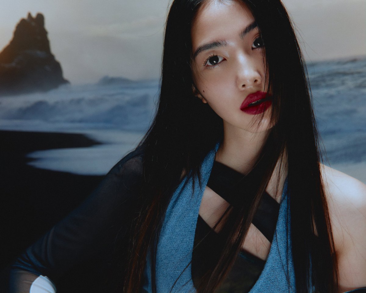 Naming_Global's tweet photo. [NAMING.]
-
Soft Matt Lipstick #CHILLUP
Cool tone bloody red with a bit of burgundy
Soft glides onto the lips like a velvet
-
#naming
#namingcosmetics
#kbeauty
#Mattelipstick
#Lippies https://t.co/pf7BxfVUkd