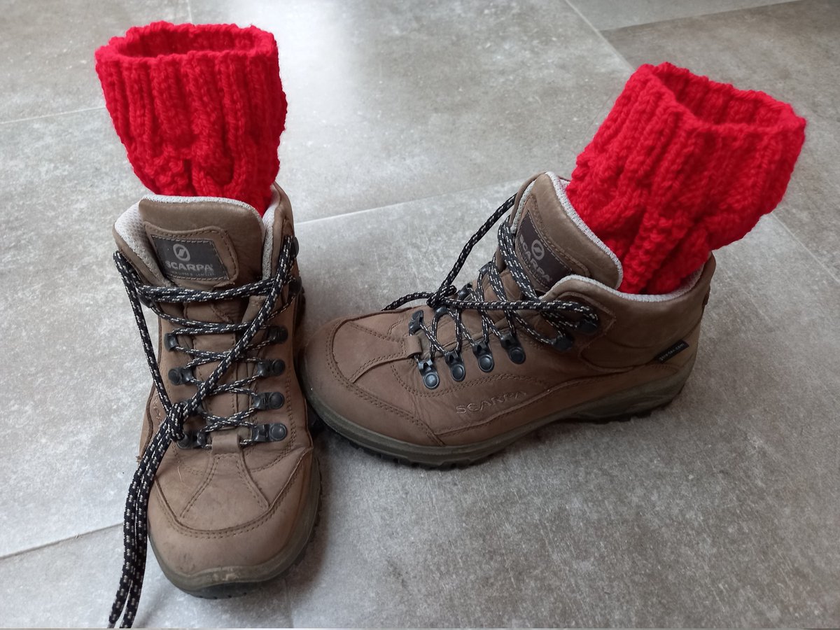gillyrust's tweet photo. Hand Knitted Cabled Boot Cuffs in Bright Red https://t.co/N1TePxDSsL #red #geometric #midcalf #yes #bootcuff #boottopper #handmade #knitted #cablestitch#gooutdoors #ramblersgb
https://t.co/d2sOfVmJQl https://t.co/YjVRsjtuPy