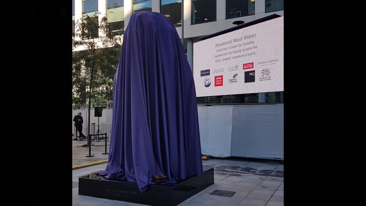 Less than 1 hour to go!!! Can't wait! 
@UKSculpture 
#BettyCampbellMonument #Cardiff #MonumentalWelshWomen #5Women5Statues5Years #HiddenHeroines