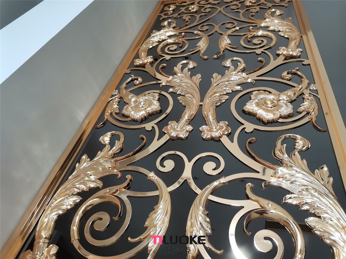 BaoRaphael's tweet image. Super luxury brass material partition screen TLK-PF030. suitable for high end villa and hotel projects only.
#partition
#partitionscreen
#roomdivider
#aluminumpartition
#brassparitition
#partitionwall
#screen