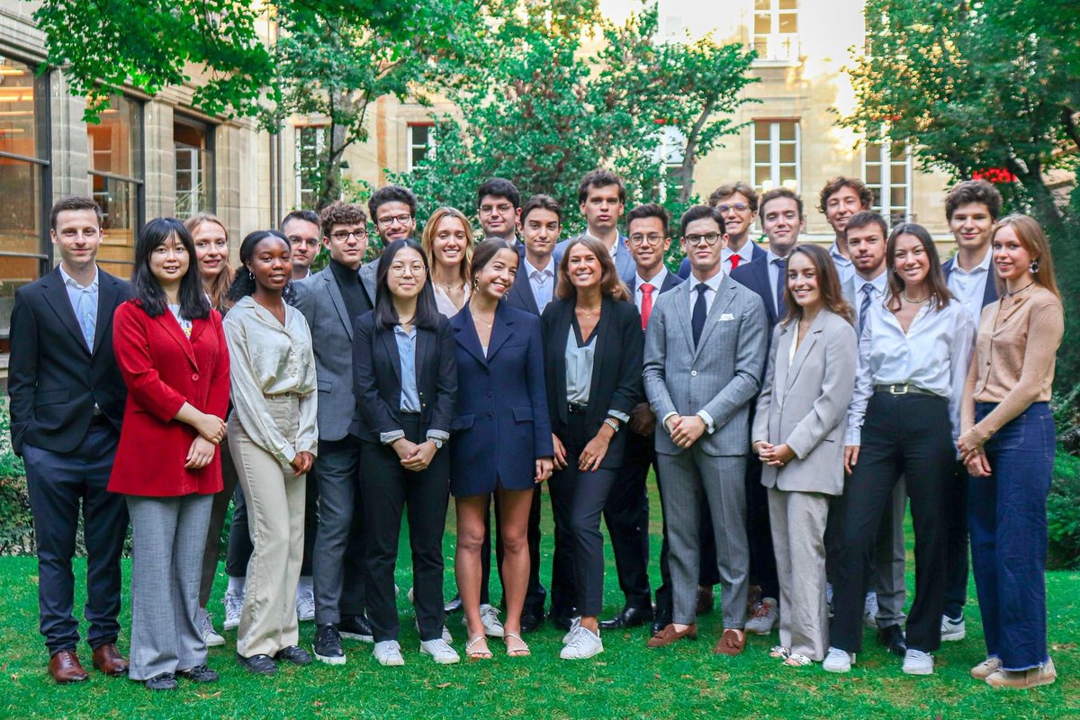 Junior Consulting Sciences Po (@junior_scpo) on Twitter photo 📸 Nouveau mandat <a href="/Junior_ScPo/">Junior Consulting Sciences Po</a> ! Forte de 31 membres, l'équipe poursuit des objectifs clairs :
👉 S'intégrer au mieux au sein de l'écosystème <a href="/sciencespo/">Sciences Po</a>.
👉 Devenir la Junior Entreprise de référence dans les Affaires Publiques.
👉 Développer notre impact societal. 📸 Nouveau mandat <a href="/Junior_ScPo/">Junior Consulting Sciences Po</a> ! Forte de 31 membres, l'équipe poursuit des objectifs clairs :
👉 S'intégrer au mieux au sein de l'écosystème <a href="/sciencespo/">Sciences Po</a>.
👉 Devenir la Junior Entreprise de référence dans les Affaires Publiques.
👉 Développer notre impact societal.