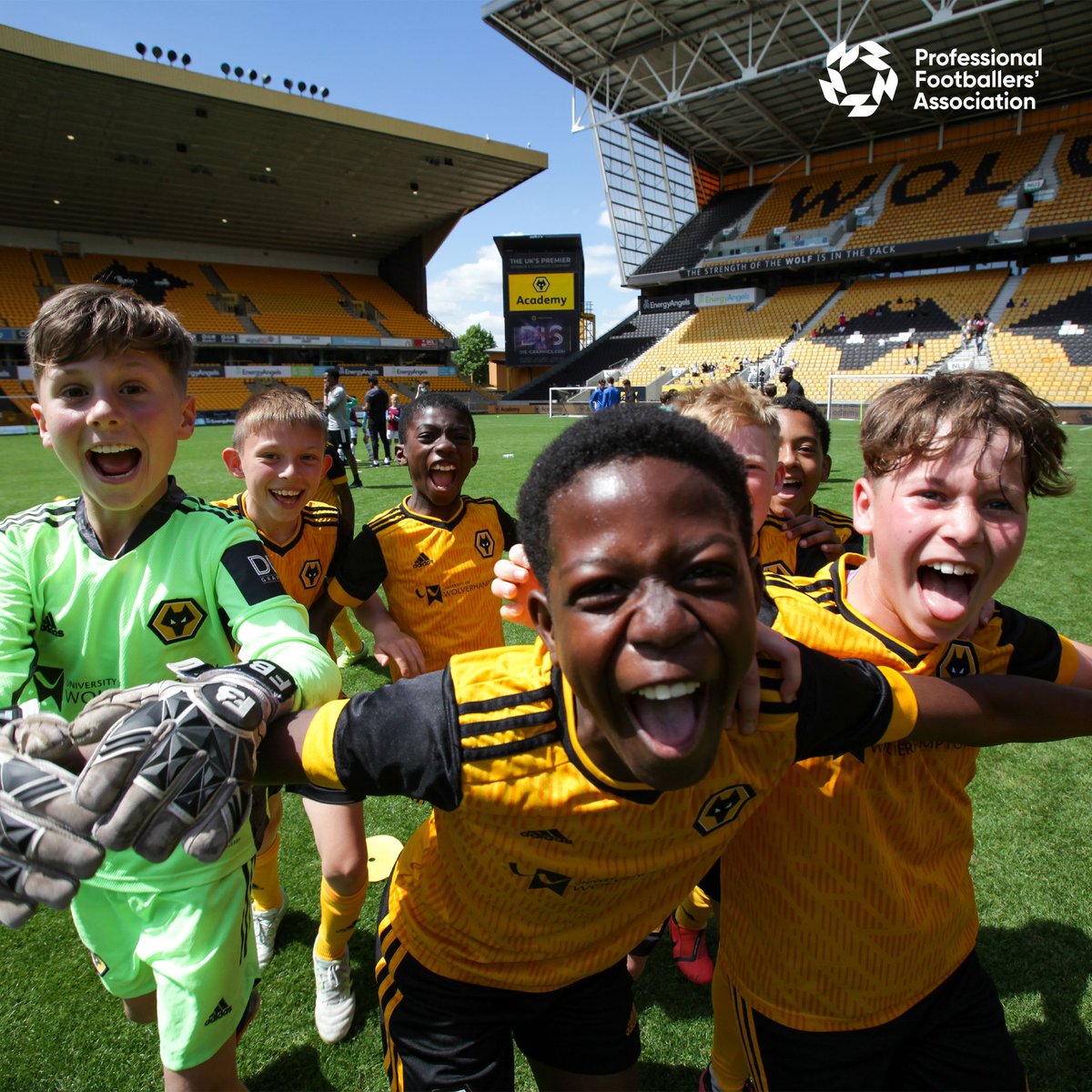 PFA (@pfa) on Twitter photo We believe young players and their families should have access to accurate information about the academy system before making decisions.
If you have queries about the youth football system, please contact our Youth Advisory team for confidential advice:📧youthadvisory@thepfa.com We believe young players and their families should have access to accurate information about the academy system before making decisions.
If you have queries about the youth football system, please contact our Youth Advisory team for confidential advice:📧youthadvisory@thepfa.com