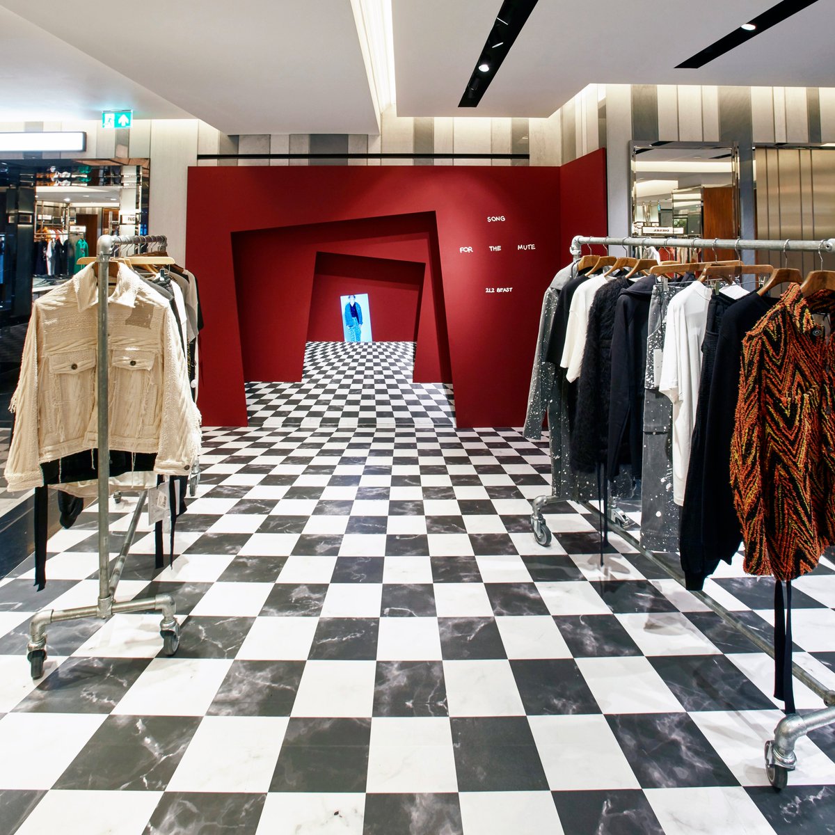 21dash87's tweet image. We're on a roll! More new work for Song for the Mute – an immersive retail experience inspired by classic horror films. Now on display at @Harrods in the Mens Contemporary department on Level 2.