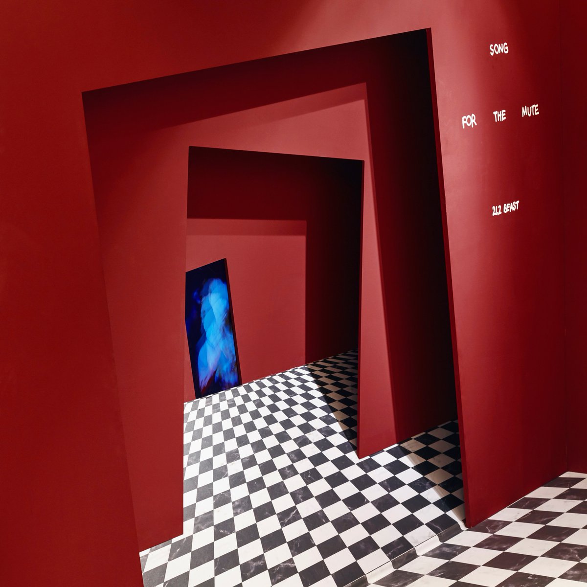 21dash87's tweet image. We're on a roll! More new work for Song for the Mute – an immersive retail experience inspired by classic horror films. Now on display at @Harrods in the Mens Contemporary department on Level 2.