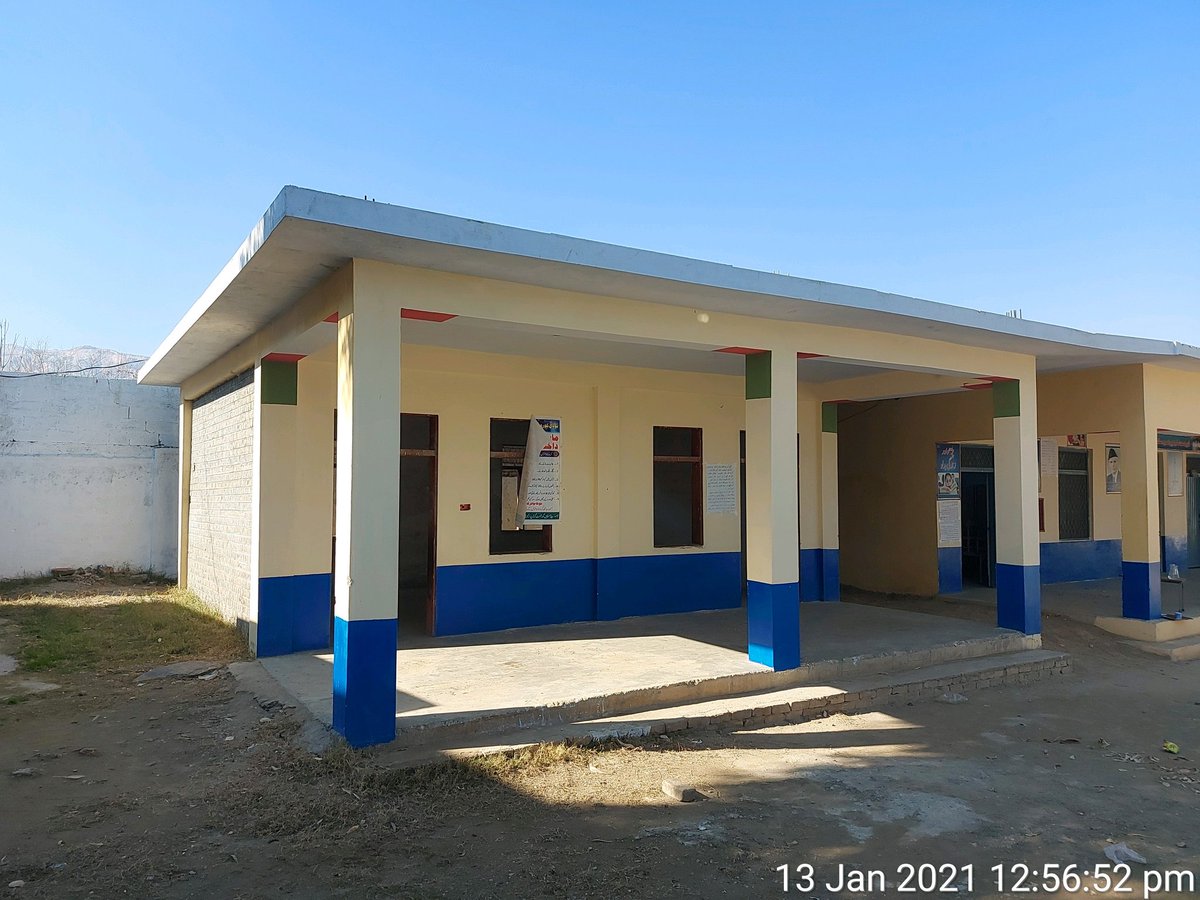 BintSalar's tweet photo. When women support each other,  incredible things happen.🤝❤ 

This ( work shown in the pictures) is the triumph of the #CommunityDrivenLocalDevelopmenyKhyberPakhtunkhwa  which enabled women to work for the betterment of the community. 

#RegularizeCDLDEmployees https://t.co/wU3pNYKawV