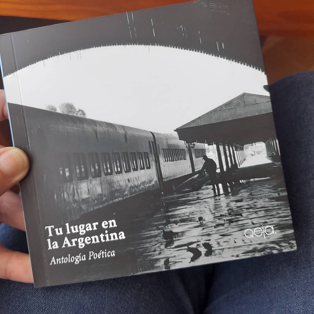 CBugnone's tweet photo. Out of contex literario: estaremos en la Feria de Editores (CABA) este finde, por ejemplo estos dos libros de @qejaediciones ♡

@Crazydrunkard https://t.co/JdbIznDNDz