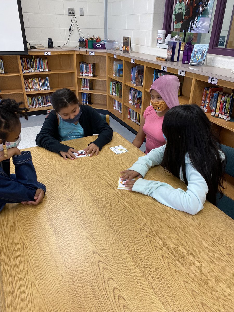 Michael95571353's tweet image. Fabulous Fifth Graders refining their Portrait of a Graduate skills. #POGPOL @dresap2 @DanielsRunES @FCPSR5 @FairfaxSchools @drphyllpajardo