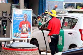 radio_punchline's tweet photo. Global oil prices rallied to a three-year high on Tuesday, signalling more pain at the pump for consumers and heightened pressure on the government to defuse public outrage over expensive fuel.
#kenya #FacingMtKenya #RidingwithBABA #BoraUhai #HikingWithBaba #FuelPrices https://t.co/cuKwta9iRm