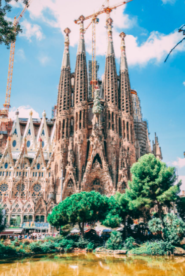 “In the Sagrada Familia, everything is providential” - Gaudí ✨

Como decía Gaudí, “en la Sagrada Familia todo es providencial” ✨