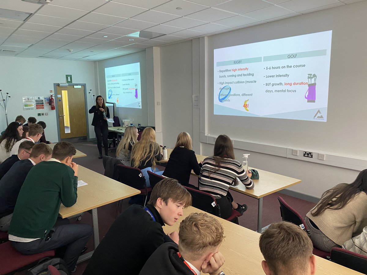phgsDH's tweet photo. ESEP Sport students enjoyed their sports nutrition seminar yesterday delivered by Ann Marie from AB Nutrition. They learnt about the importance of sports nutrition and hydration to compliment their busy training schedules and how to fuel their training needs properly. #phgsESEP https://t.co/89OECsX8VM
