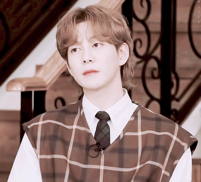 WIPED0708's tweet photo. 멜로디 책방에서 브끙 완죤 어린왕자
같았졍ㅜㅜㅜ 잘생쁨💗💗
#박경 #블락비

가끔 이렇게 전에 보정했던거 리터치
하는데 지금보니 왜 이렇게 했는지 뜨악 스러운게 꽤 있음..ㅋㅋㄱ
과거의 난 눈알에 무슨 필터를 끼고 있었던거야.. https://t.co/stUSRTpU0h