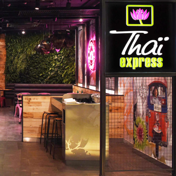 dramscotland's tweet photo. Thai Express to launch new ‘kitchen’ format in #Edinburgh’s St James Quarter
https://t.co/T4n3cFwVab
#BlackSheep #BonnieWild #BrossBagels #FiveGuys #KaPho #Salerno Pizza #StJamesQuarter #SushiSambaAndPho #ThaiExpress #TortillaMakiRamen https://t.co/xfWvdROofc