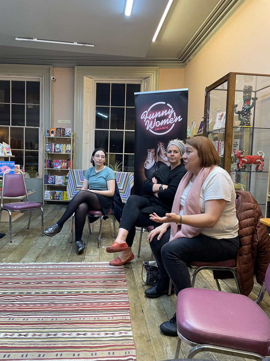 FunnyWomenLynne's tweet photo. From grand finals to grassroots. New beginnings (maybe) at our @funnywomen #ComedyWorkout last night at @store_104 in my manor of Rochester! Thanks @bakersmedwaytc @MWartsandevents @Nic_Lamont @Carmziemackey for making it fun! https://t.co/FFgRvJLl6d