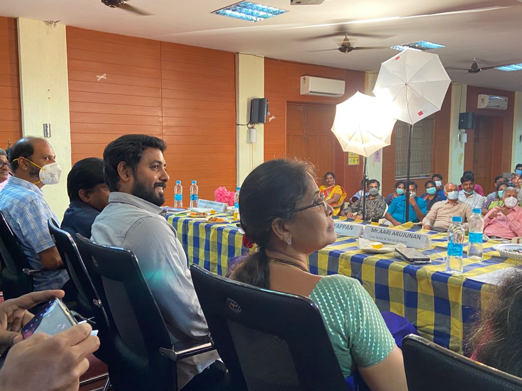 Aariarujunan's tweet photo. I am extremely overjoyed to get this opportunity to address you all on this auspicious occasion of Engineers Day 2021.
It is a pleasure to inform you all on Behalf of @MarvomMaatruvom we r going to conduct Free Health Camp for @TNEBEA #ChiefGuest #AariArujunan #TNEBEA https://t.co/8tHa8BBj80