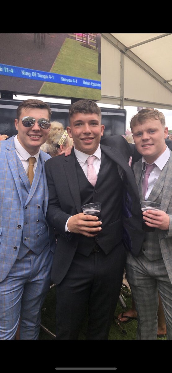 Happy birthday <a href="/conorHall29/">Conor Hall</a> hope it’s a good one my brother 🤜🏽