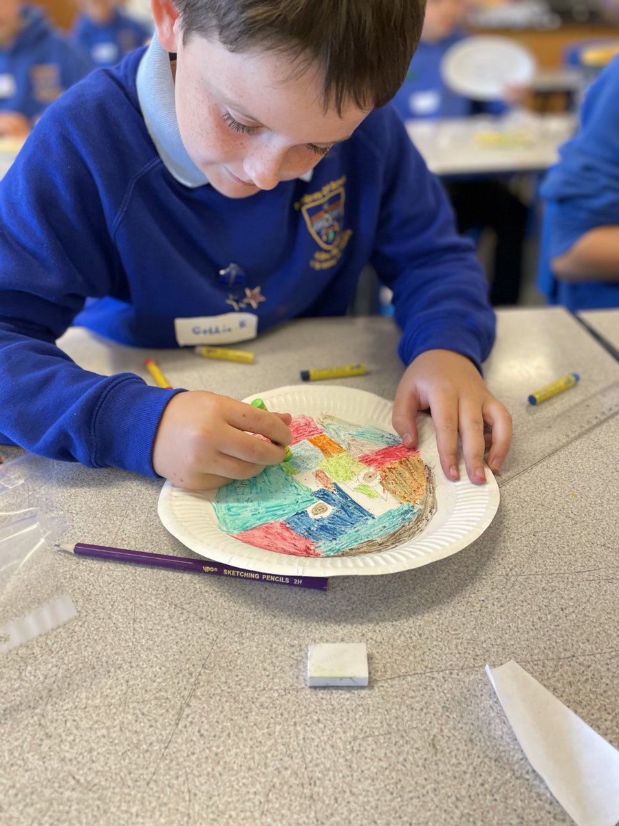 Year 6 pupils from Pembrey School enjoying their Art activity with Mr Stephens - drawing in the style of Paul Klee. Great job everyone! <a href="/PembreySchool/">Pembrey Primary</a> <a href="/glanymorart/">MS Art</a>