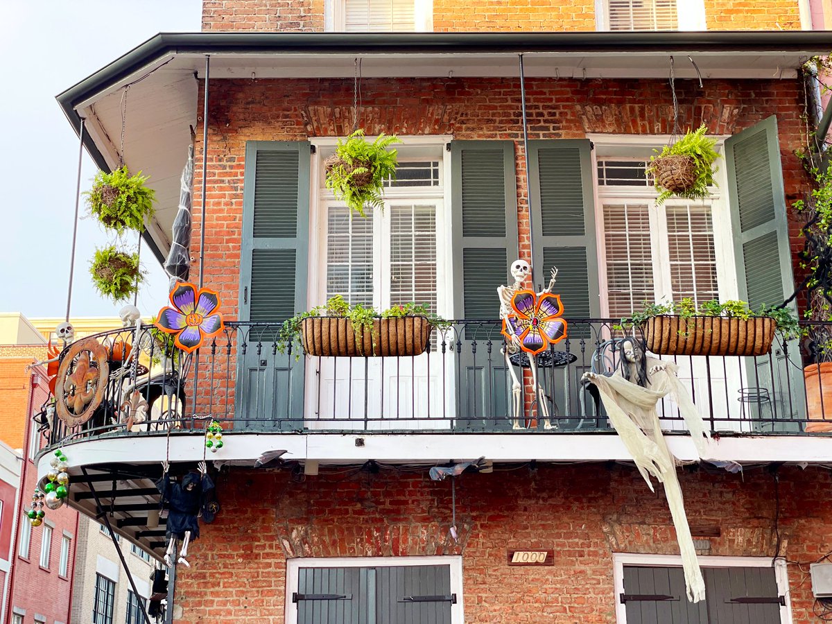 DavidMora's tweet image. Halloween is coming… 👻🎃💀 #AlmostOctober #BooCarré #NewOrleans
