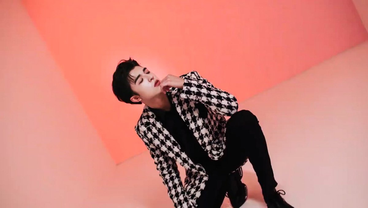 mydearsaturn_pp's tweet image. ตื่นเต้น อดใจรอพรุ่งนี้ไม่ไหวแล้ว น้องแพทหล่อมากกกกกกก

PAIPAI WITH BALMAIN
#BALMAINFESTIVAL
#แพทริค