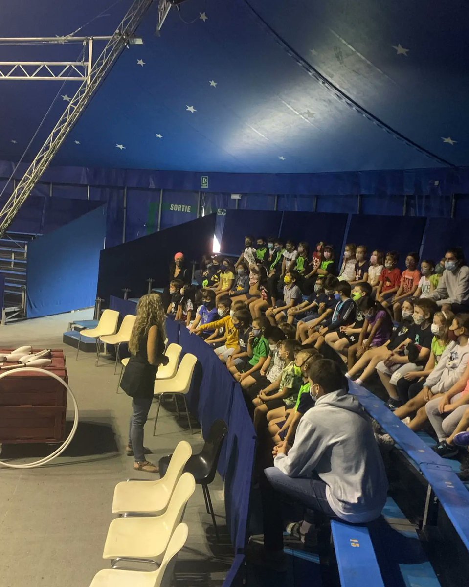 epiasabadell's tweet photo. També hem vist La Vela, i els bucs d’assaig de músics.
#3RPRIPIASABADELL
#PRIMÀRIAESCÈNICAPIASABADELL https://t.co/coQhcJpkmg