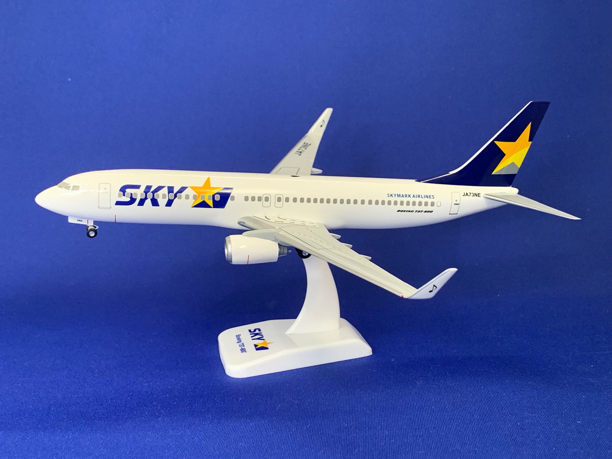 Boeing 737-800 電飾加工済航空機模型 - メルカリ
