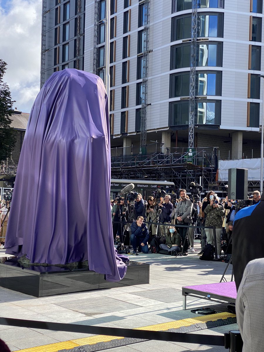 Fabulous to see such interest and excitement around the unveiling of Wales’ first monument in a public space to a named woman - our first black headteacher, Betty Campbell. An insprarion to all of us.. #bettycampbellmonument #centralsquare #Cardiff #Caerdydd
