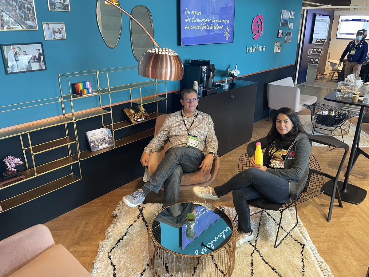 takimafr's tweet photo. .@amochklit et @chalopinfp prennent leurs aises sur notre stand @DevoxxFR : nous sommes comme à la maison chez Takima ! https://t.co/EnlhMasCnQ
