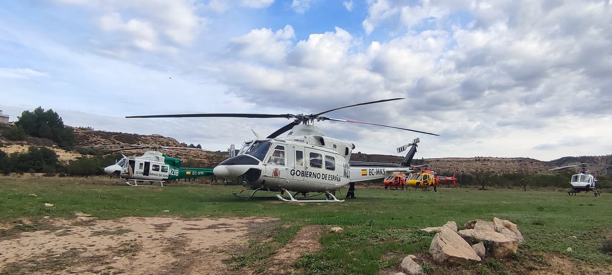 AT_Brif's tweet photo. 💡📸 #EjercicioConjuntoIIFF #EBRO 

En este simulacro enmarcado en el #ProgramaNacIIFF 📕participará @BrifDaroca de @mitecogob junto a medios de @bomberscat @IIFFAragon 

📸Centro de recepción de medios y #PMA 

Lugares enmarcados dentro de un #SMI https://t.co/SSRBBUFOCR