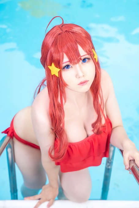 Twitterのコスプレ画像32