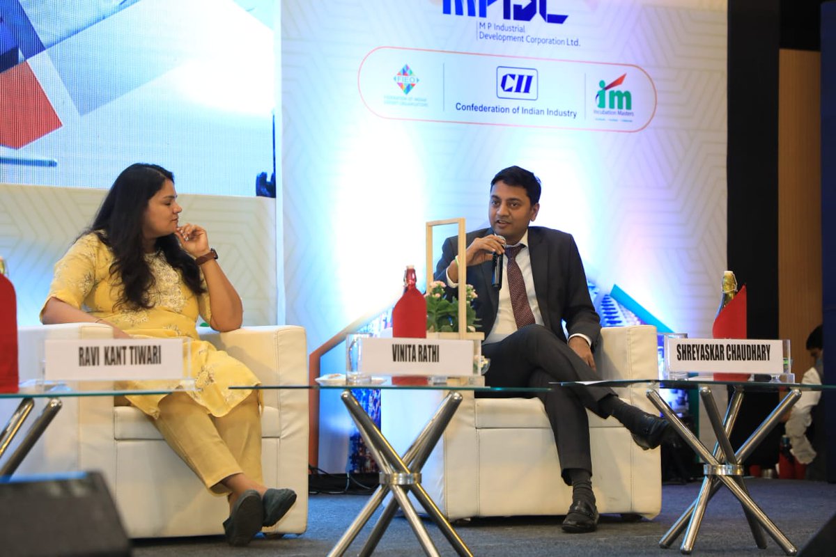 imshreyaskar's tweet photo. Excited to be part of #MADHYAPRADESH #EXPORTERSCONCLAVE AND #ODOP #EXHIBITION as #panelist for discussions on " #export #Challenges, #Opportunities &amp; Way Forward"
#azadikaamritmahotsav #CII #MPSIDC https://t.co/YuInXxUIA2