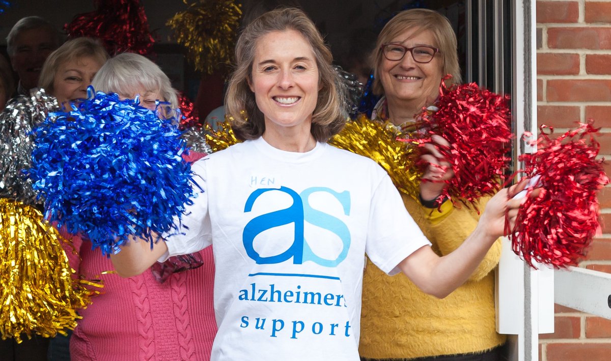 BeyondDementia_'s tweet photo. Huge thanks and very best of luck to Hen, our #MovementfortheMind instructor, who's running the @LondonMarathon this Sunday for @AlzheimersSupp We'll be cheering you on all the way! @WiltsHour @wiltshiretimes @AndrewJackCEM @AvonValleyRun #keeponrunning #dementia #fundraising https://t.co/DP6tfNyuyg