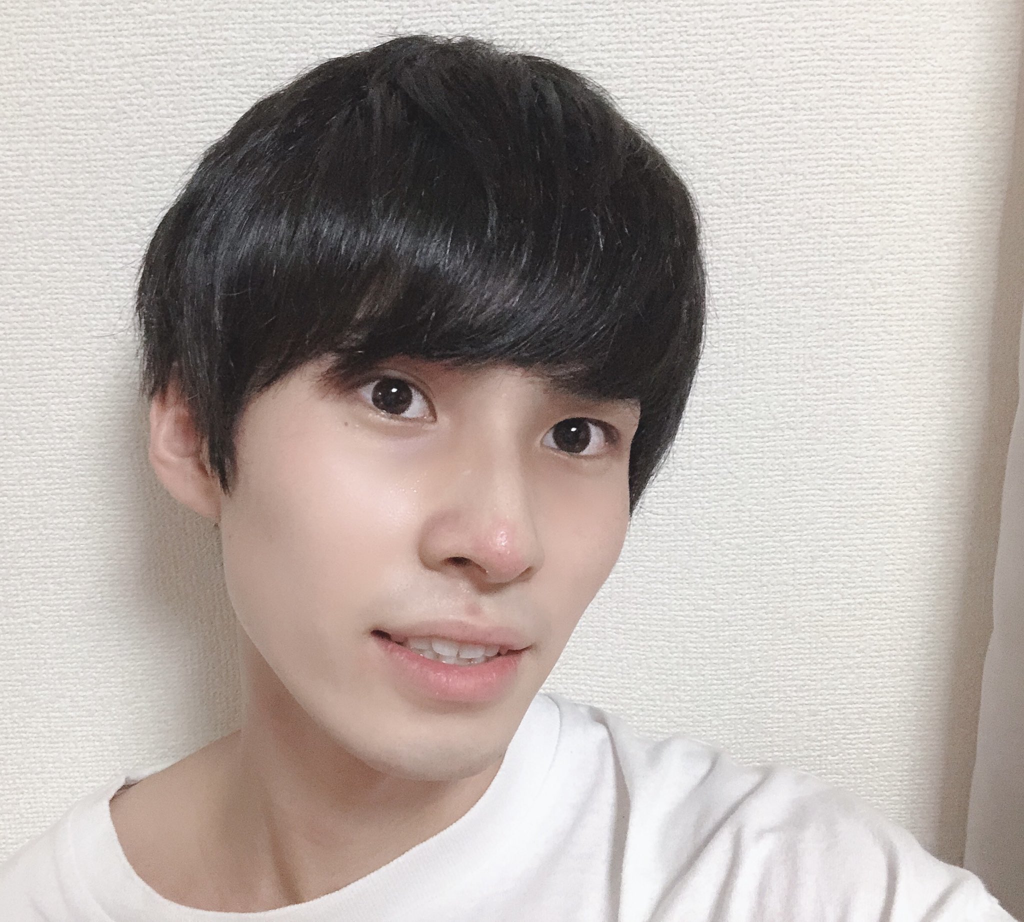 南須原亮 先日髪を切りました 切る頻度が高くないので いつも 伸びたねぇ って言われます T Co Wonlwqjrll Twitter