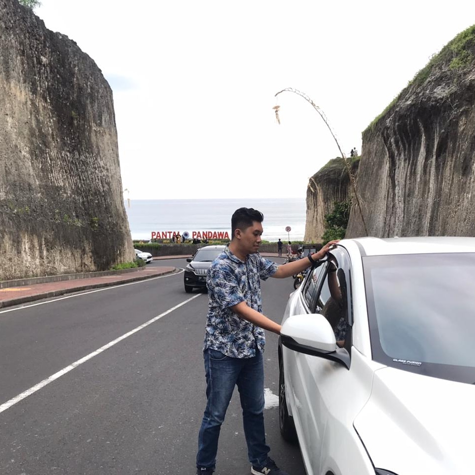 NandoButbut's tweet photo. Tahun Baru 2022 touring lagi ga nih kita ke Jambi- BaLi? Hehehe https://t.co/hgo0tZOTTO