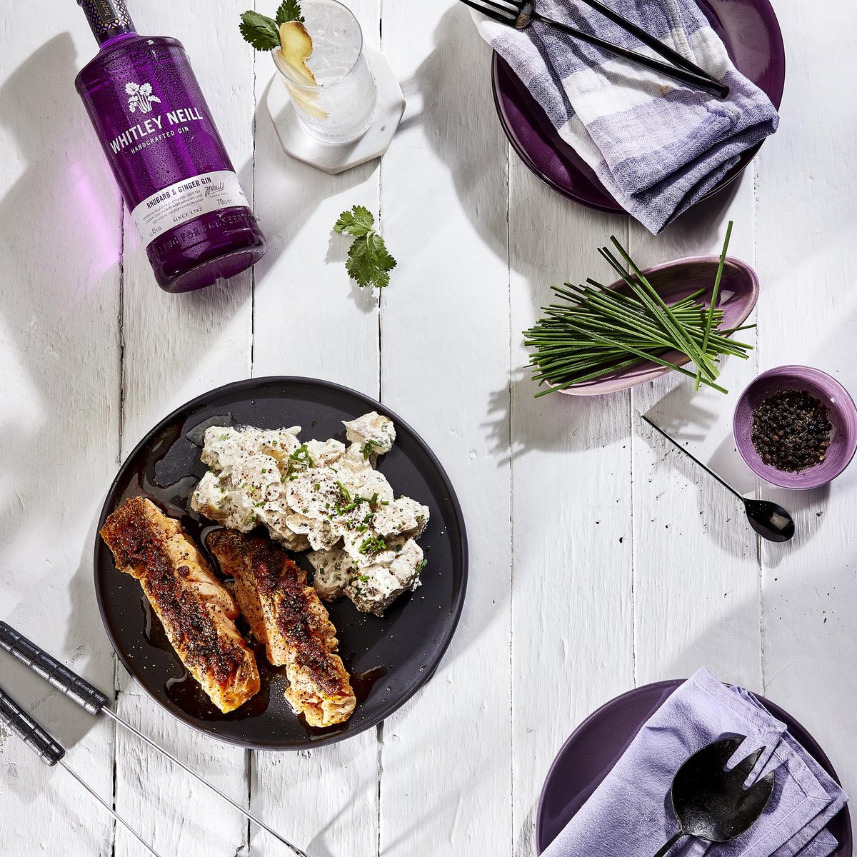 This devilled mackerel and horseradish potato salad paired with a simple, ice-cold Whitley Neill Rhubarb & Ginger Gin is a match made in heaven. 👌 Char on the grill and the naturally oily fish will produce a wonderful smoky aroma, ideal for pairing with our gin!